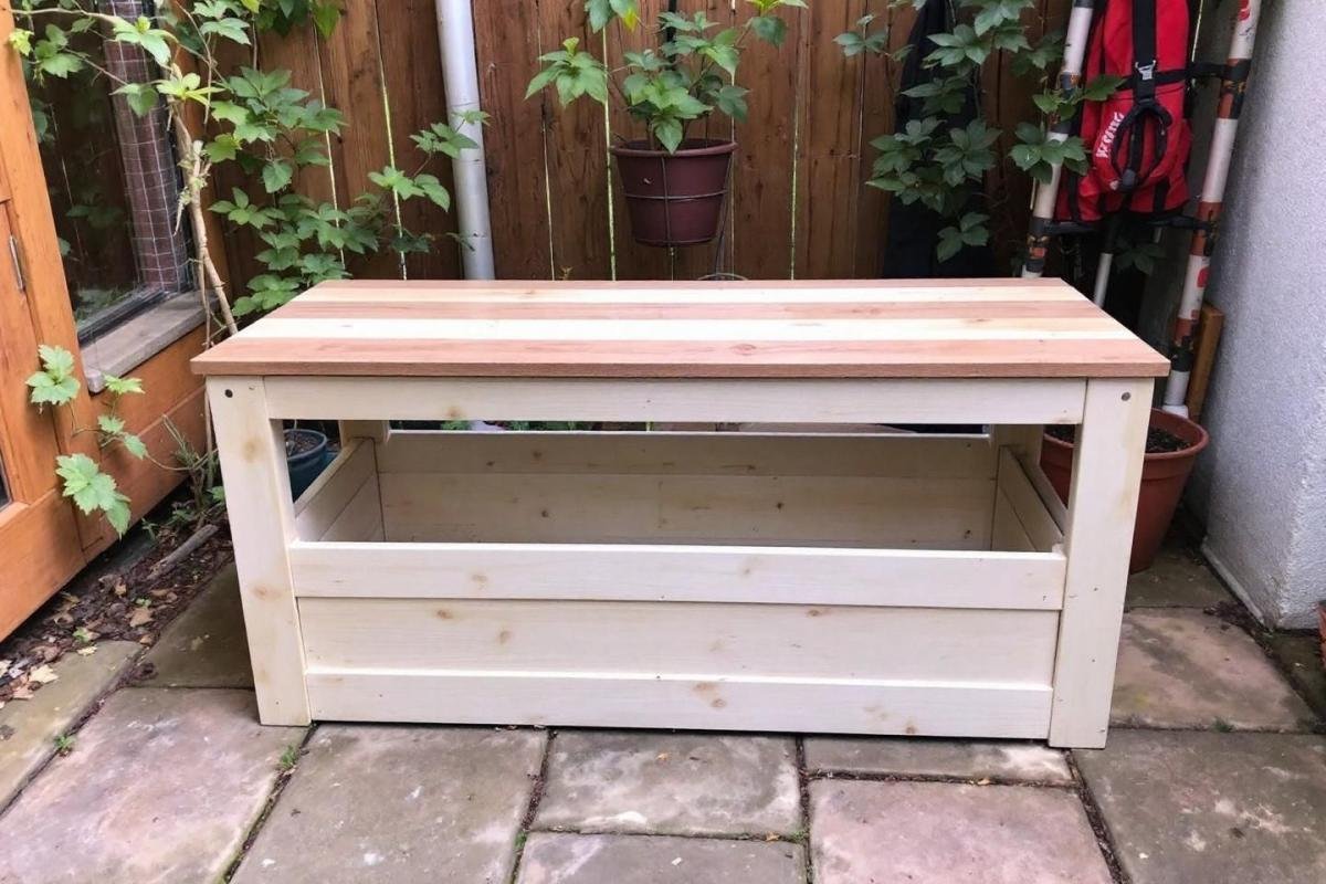 Meubles pliants pour petit jardin : 15 solutions pratiques pour optimiser votre espace extérieur